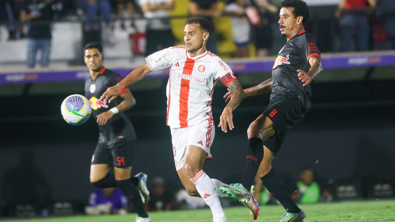 Internacional x Bragantino: onde assistir ao vivo, horário e escalação do jogo do Brasil