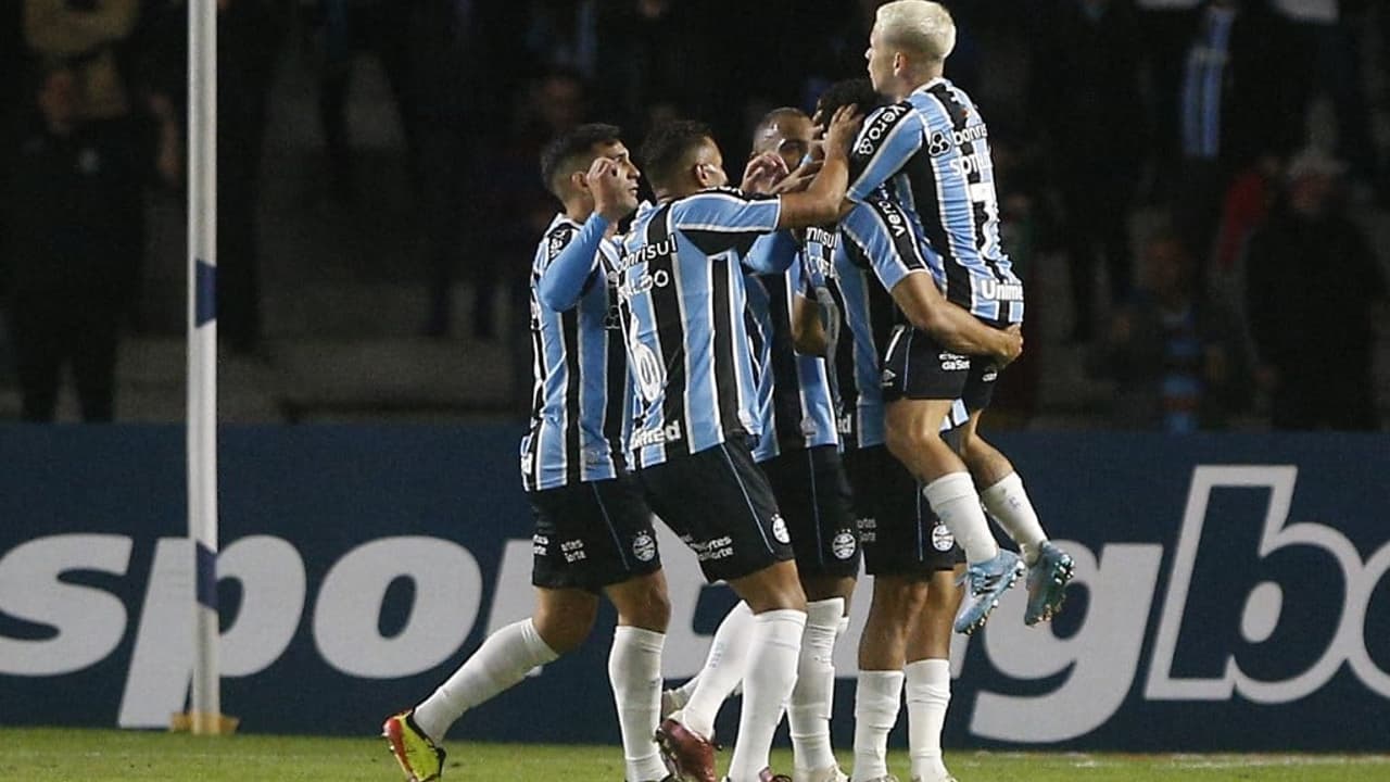 Saiba quando foi a última derrota do Grêmio para o Estudiantes em casa