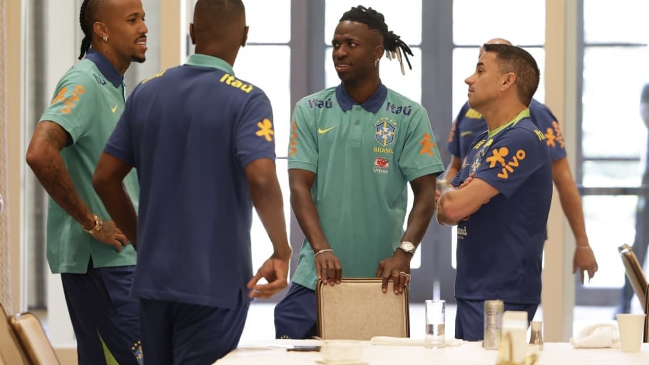 Ele foi apresentado ao Brasil, campeão da Liga dos Campeões, com Vinny Jr. e Real Madrid