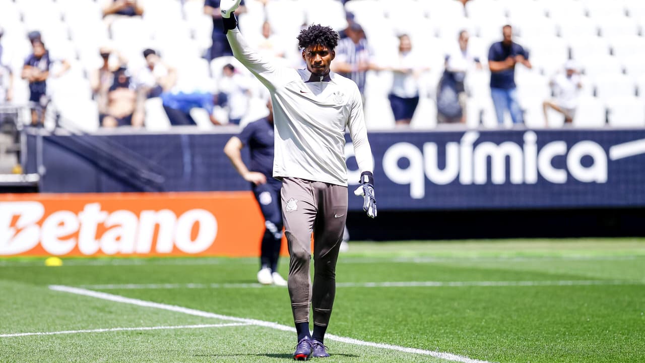 Quando o Flamengo recusou uma nova garantia para Hugo, o Corinthians concordou com a punição.