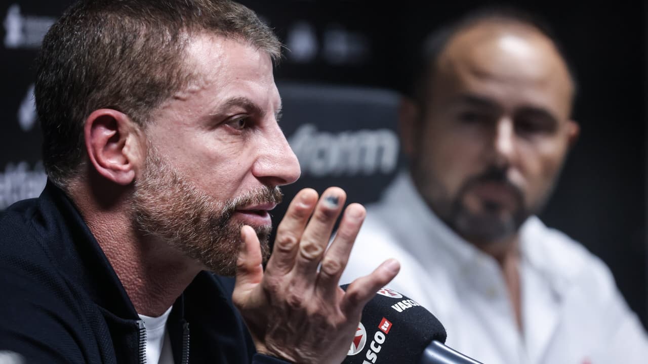 Vasco avalia situação dos jogadores para a temporada 2025