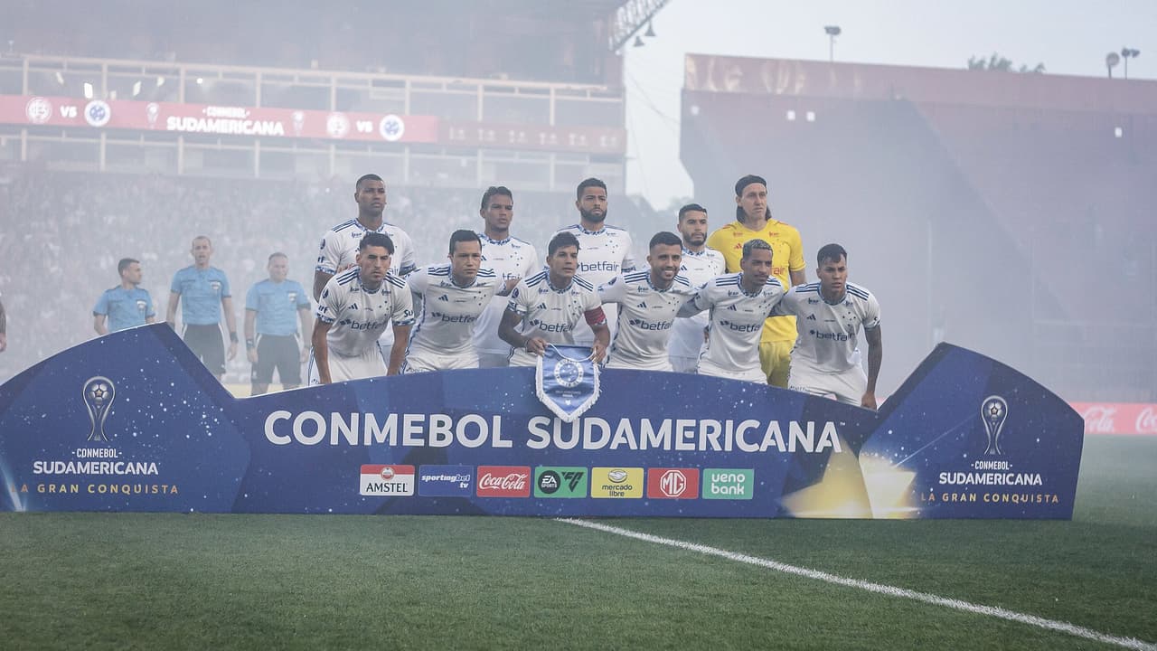 Diniz definiu o time titular da final da Sul-Americana;   Ver