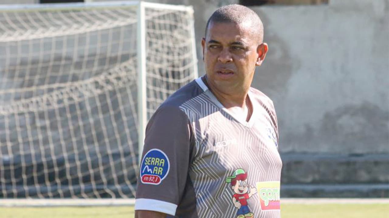 Técnico do Sampaio Corrêa-RJ da Série A2 do Carioca fala sobre suas esperanças de enfrentar seu ex-clube na estreia do time na competição