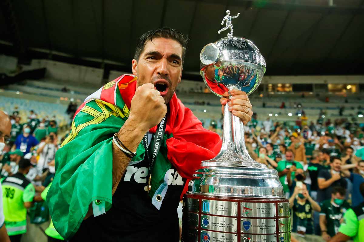 A evolução da tática do Palmeiras sob o comando de Abel Ferreira