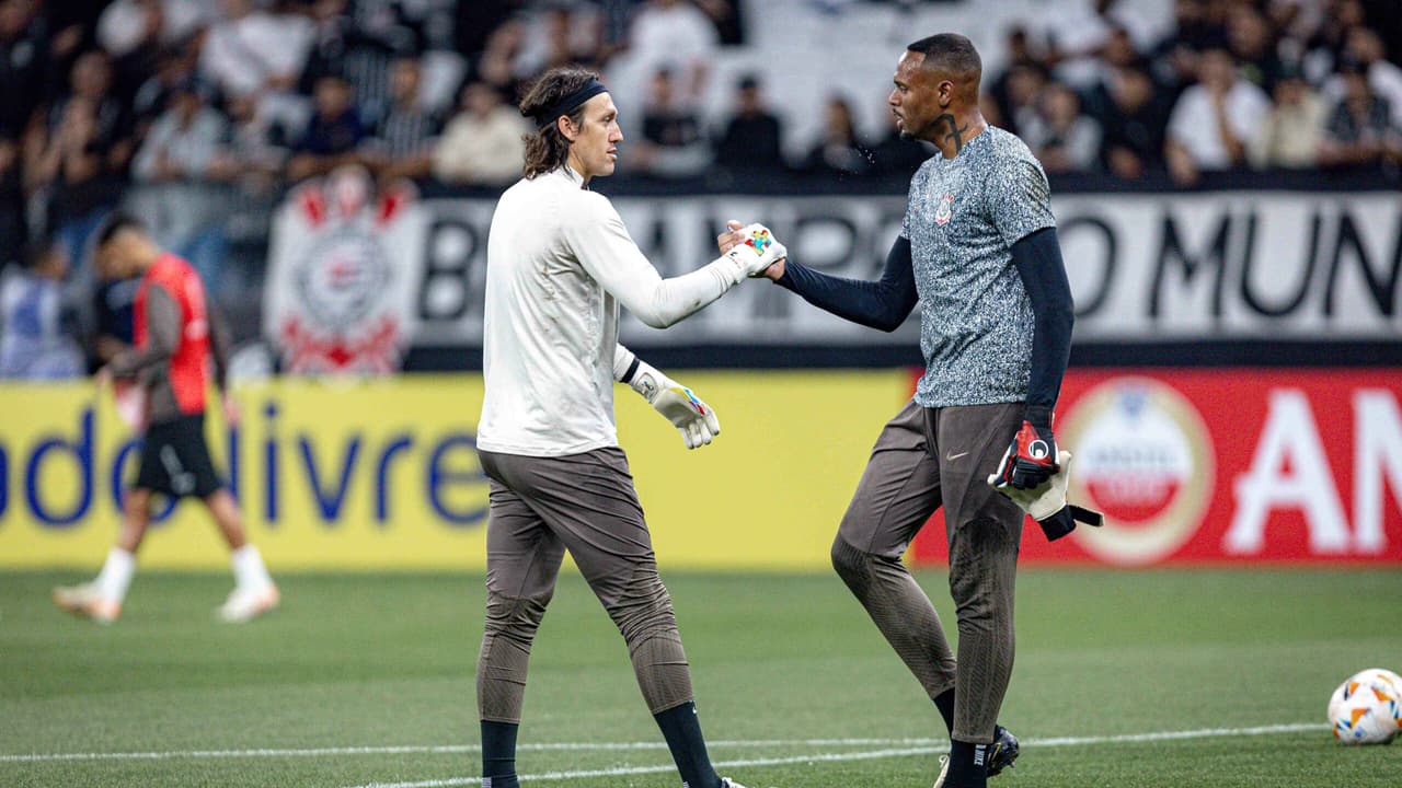 Sem Cássio, Corinthians corre risco de perder Carlos Miguel