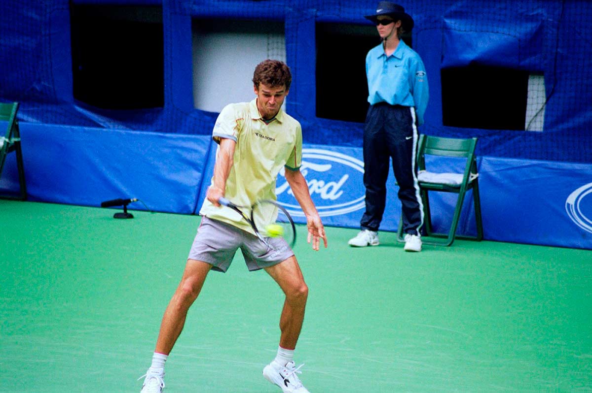 Evolução do tênis brasileiro, impulsionado por um ilustre catarinense: o impacto duradouro de Gustavo Kuerten, Guga