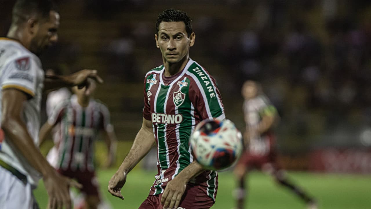 ANÁLISE: Diniz terá difícil desafio até que o Fluminense encontre sincronicidade na temporada