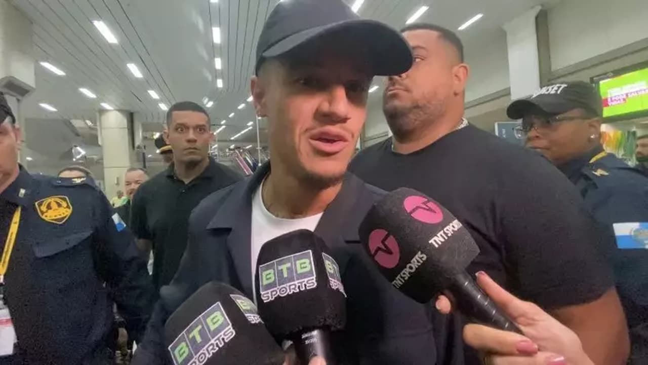 Reportagem no Vasco, meio-campista Souza confirma que irá ao lado de Philippe Coutinho no clássico contra o Flamengo