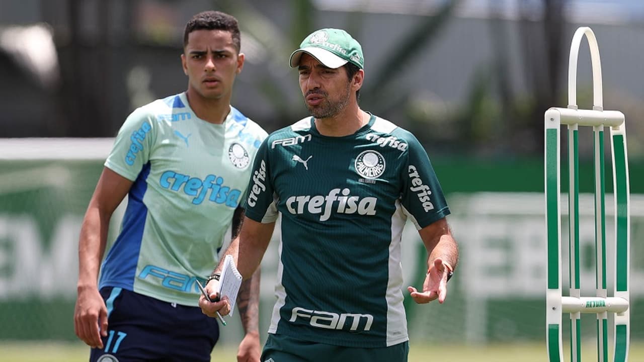 Giovani elogia passagem pelo Palmeiras e prevê quartas de final: ‘Não podemos errar’