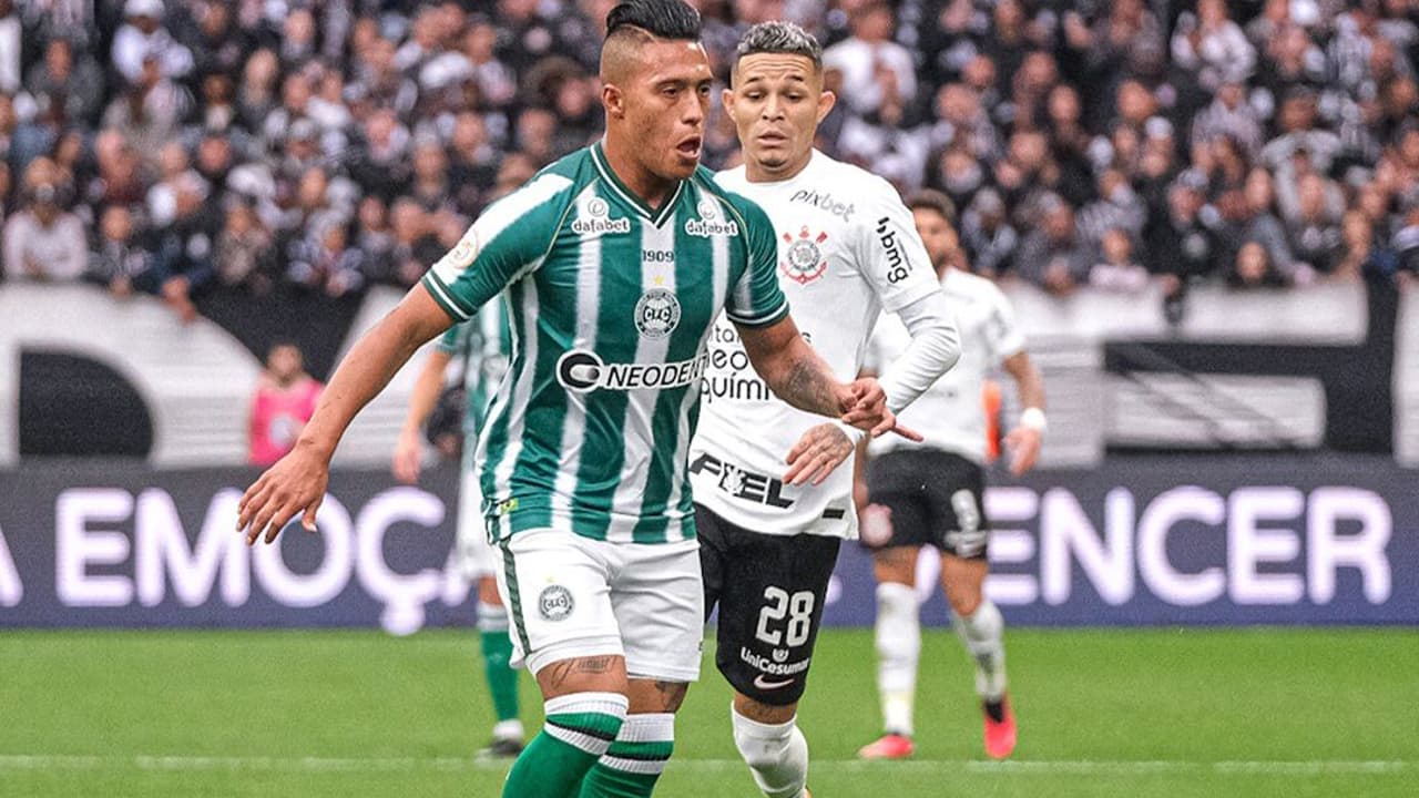 O Corinthians ‘ligou o turbo’ no segundo tempo, vencendo o Coritiba no Brasileirão e ampliando a invencibilidade;   veja o resultado