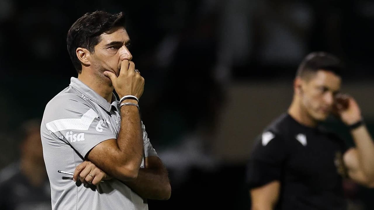 De olho no estrangulamento, Abel fará ajustes finais no Palmeiras nesta segunda;   Veja a escalação potencial