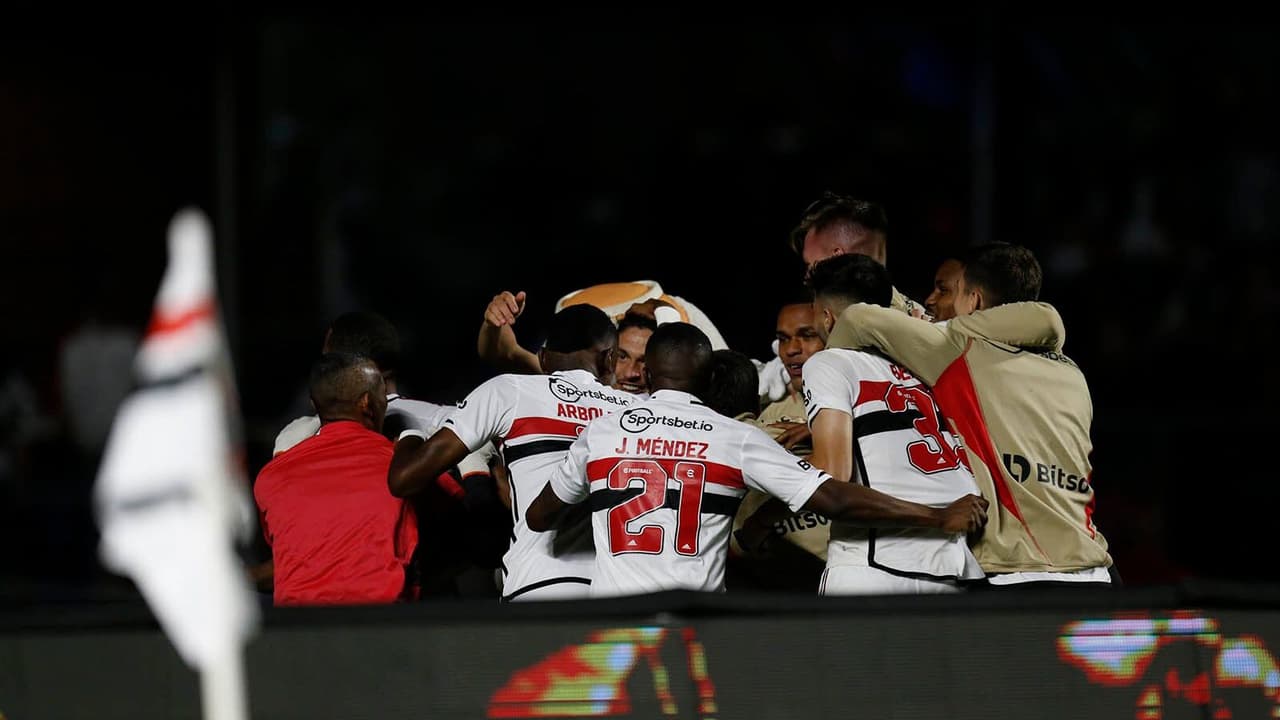 São Paulo perde para o Sport e vê Dorival perder tabu, recorde e invencibilidade, mas avançar à Copa do Brasil nos pênaltis