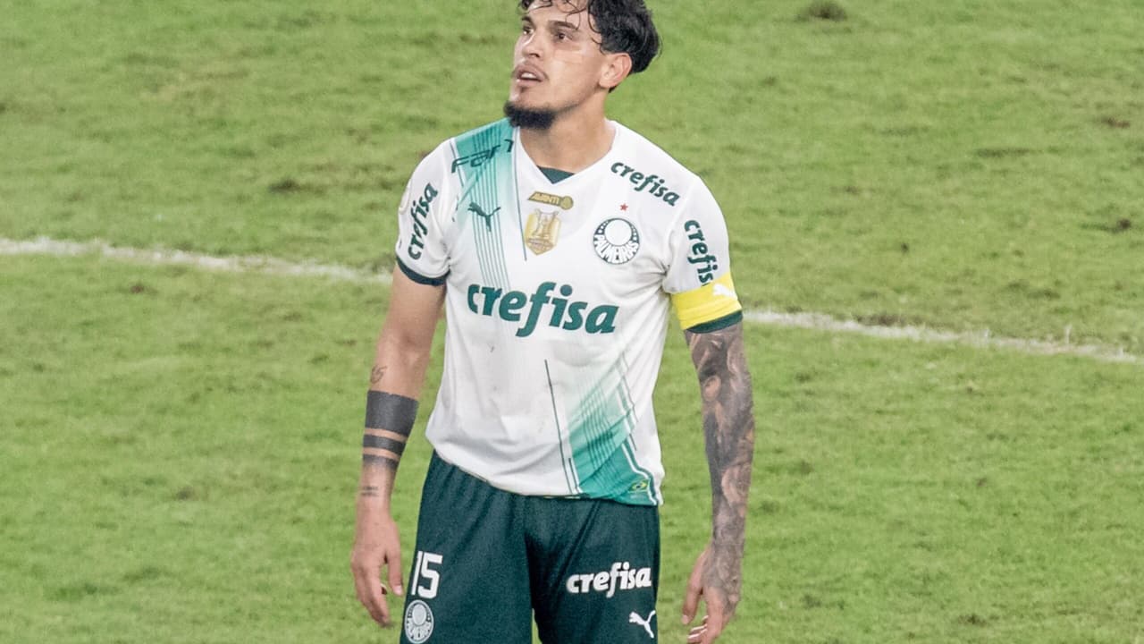 Gomez reconheceu a oferta do Ittihad, mas reiterou: “Devo ao Palmeiras!”