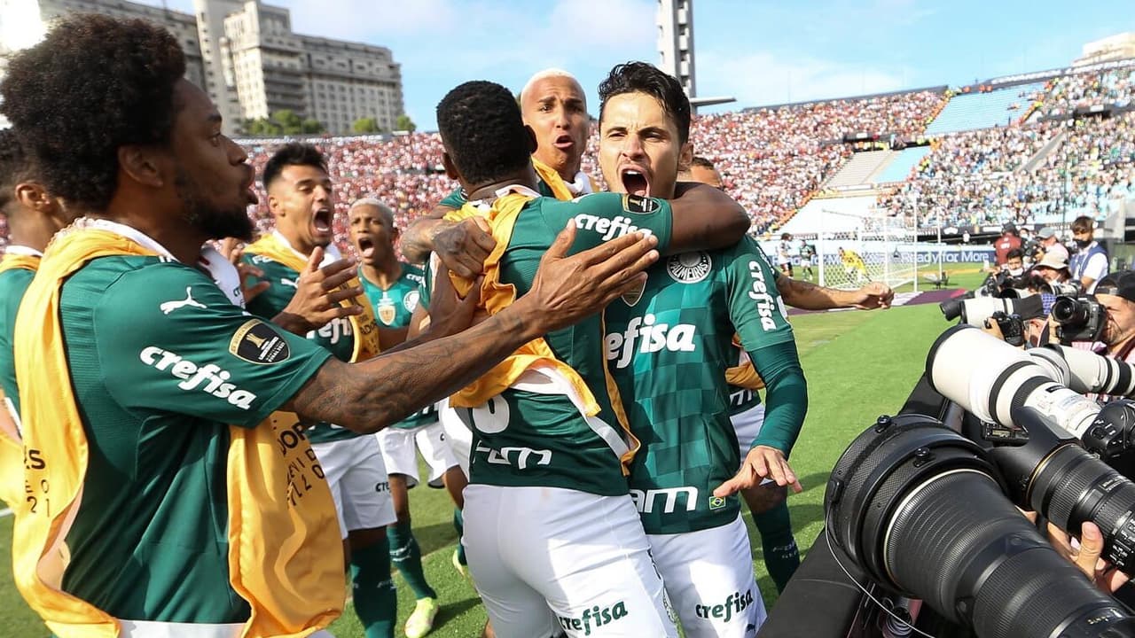 Faltando 11 jogos para o final do torneio de trios, Palmeiras volta ao Centenário para escrever mais história na Libertadores