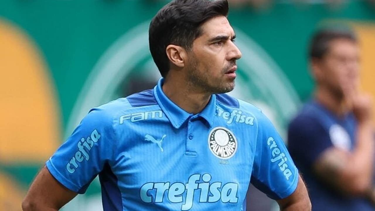 Abel recebe punição do STJD por roubar celular do repórter após Atlético-MG x Palmeiras