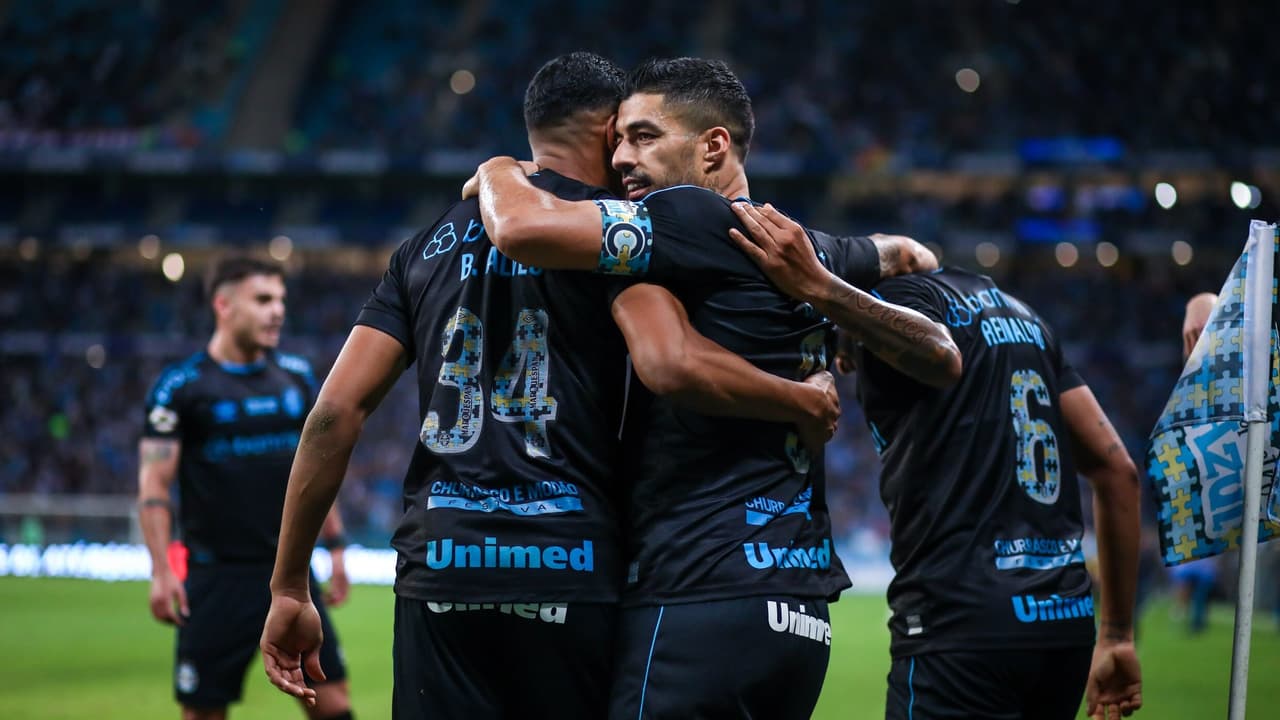 Grêmio corre atrás do título e busca seguir na sequência de vitórias