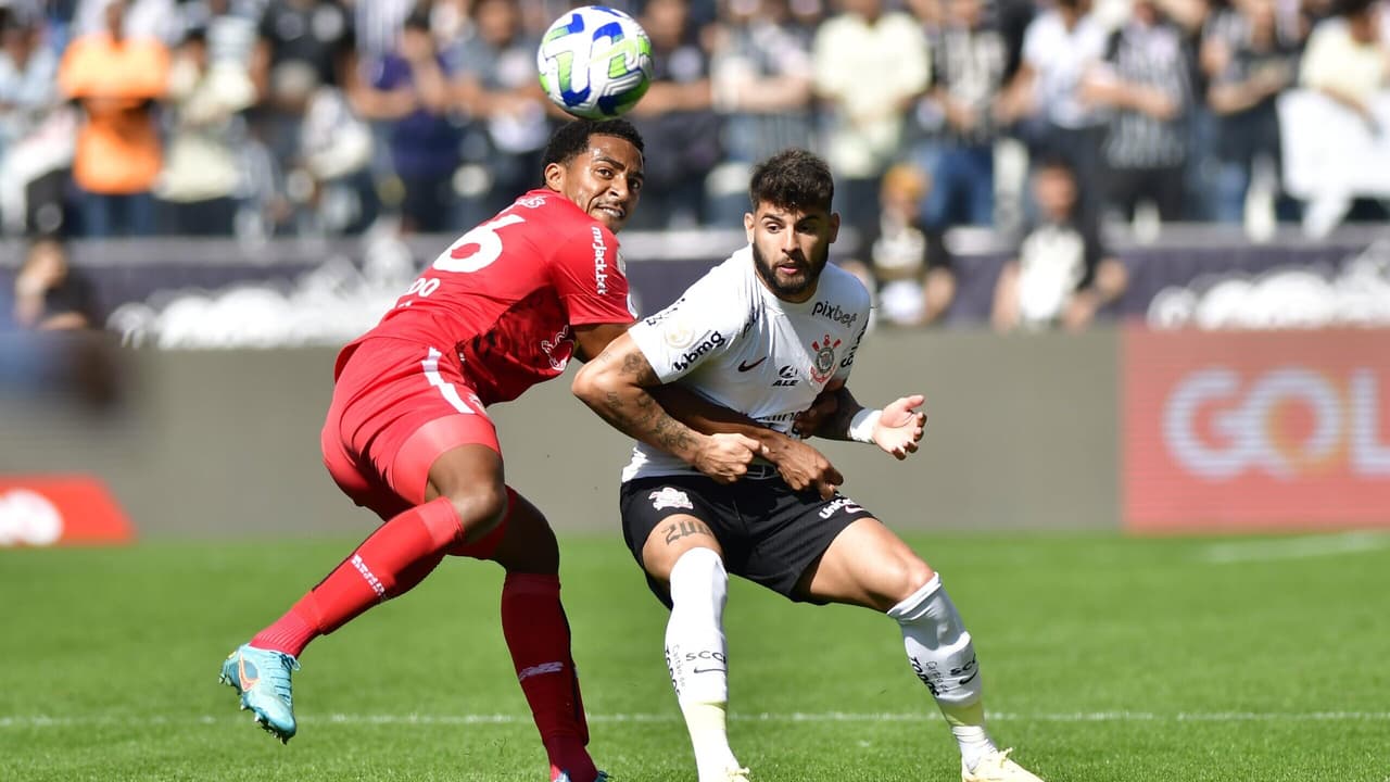 DESEMPENHO: Yuri Alberto e Gil sofrem pior derrota do Corinthians na Arena