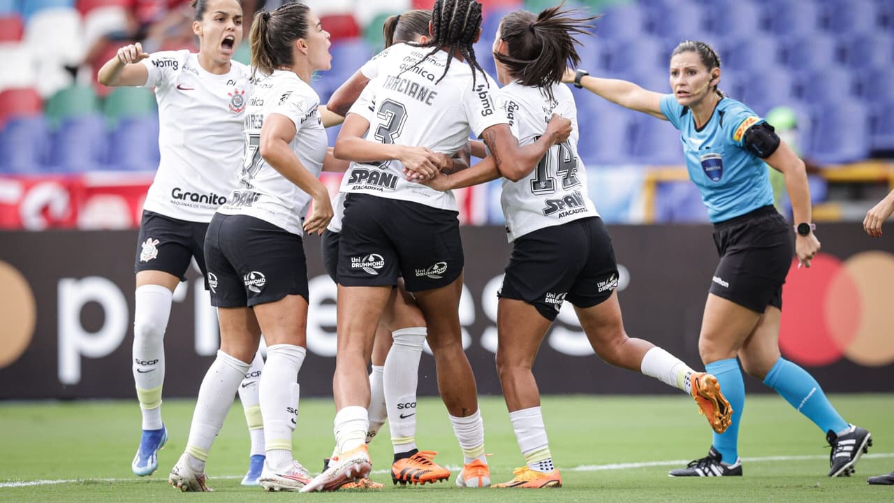 Corinthians derrota o América de Cali e avança às semifinais da Libertadores Feminina