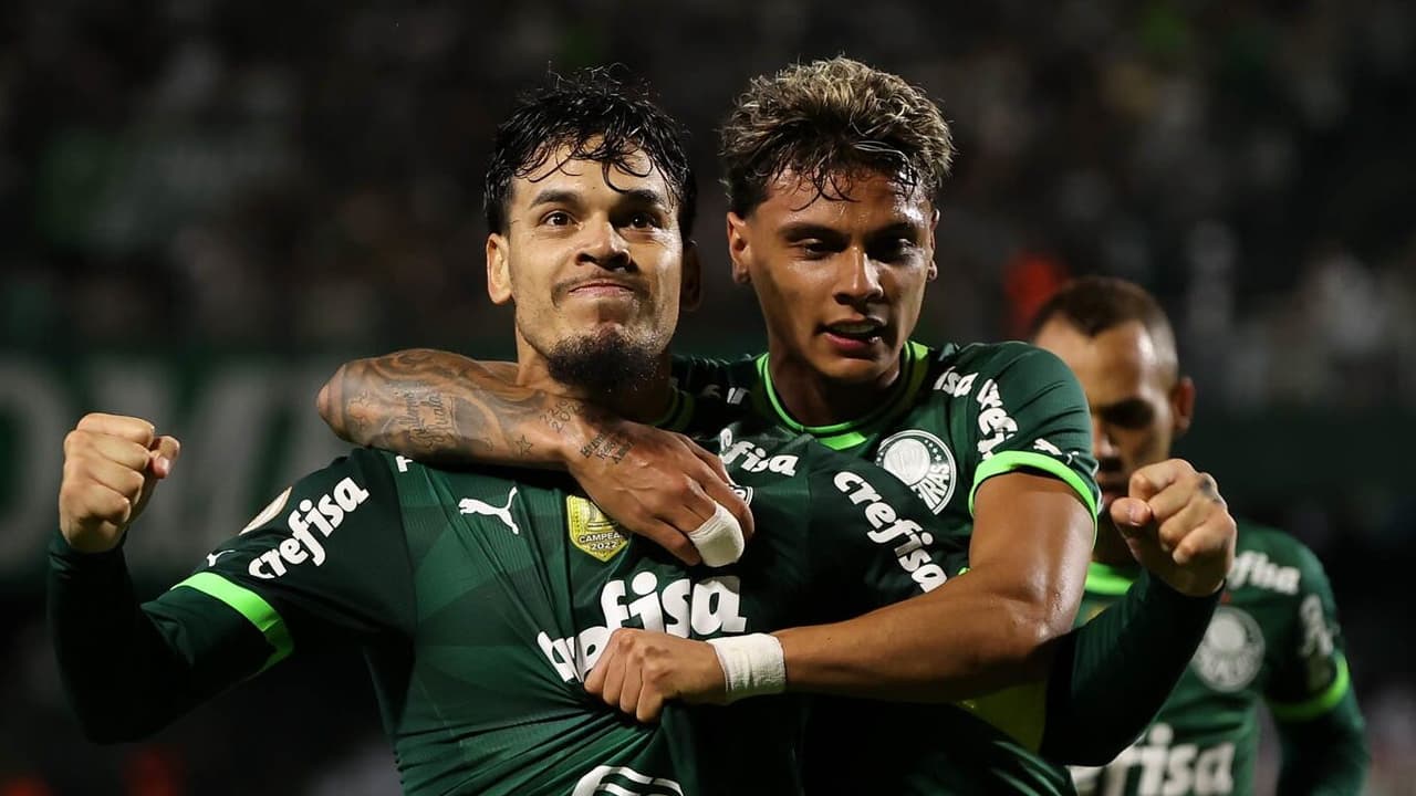 Opinião: Abel iniciou a semana do Choque-Rei com dúvidas sobre o esquema tático do Palmeiras