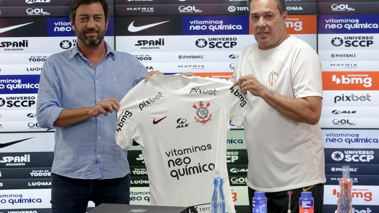 Duílio apoia permanência de Luxemburgo e identifica principal motivo da saída do Corinthians da Libertadores