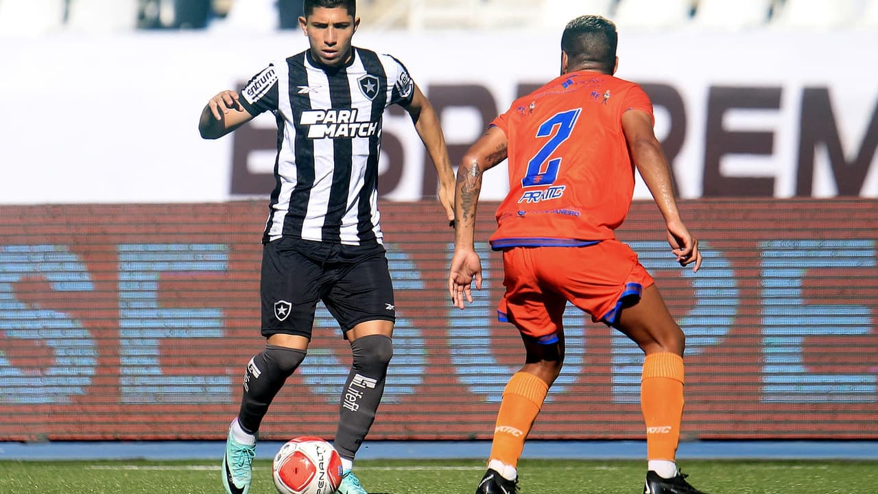 Bom desempenho na vitória do Botafogo sobre o Audax por 2 a 0 no Nilton Santos