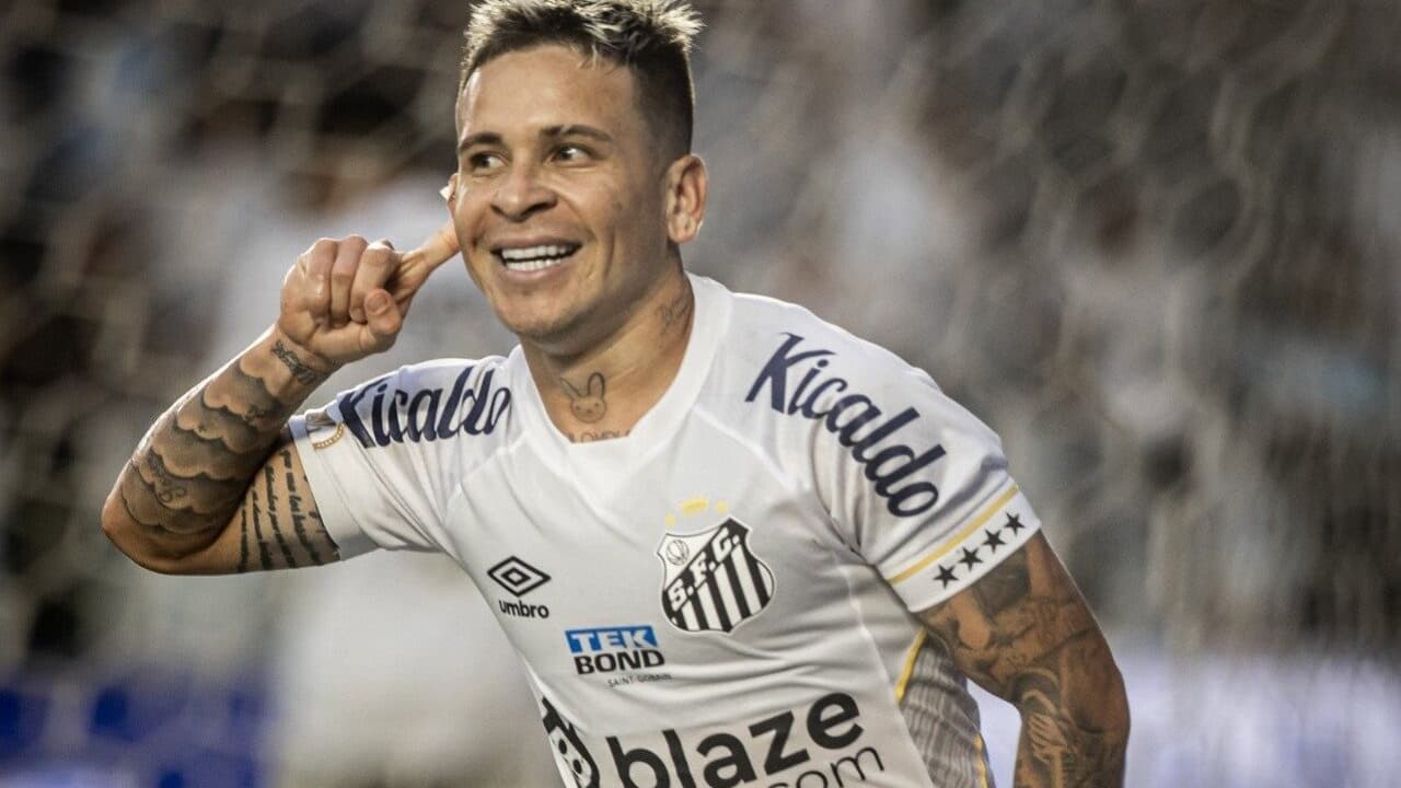 Sotel recusou melodia de parabéns e fingiu ir embora: “Sou jogador do Santos”