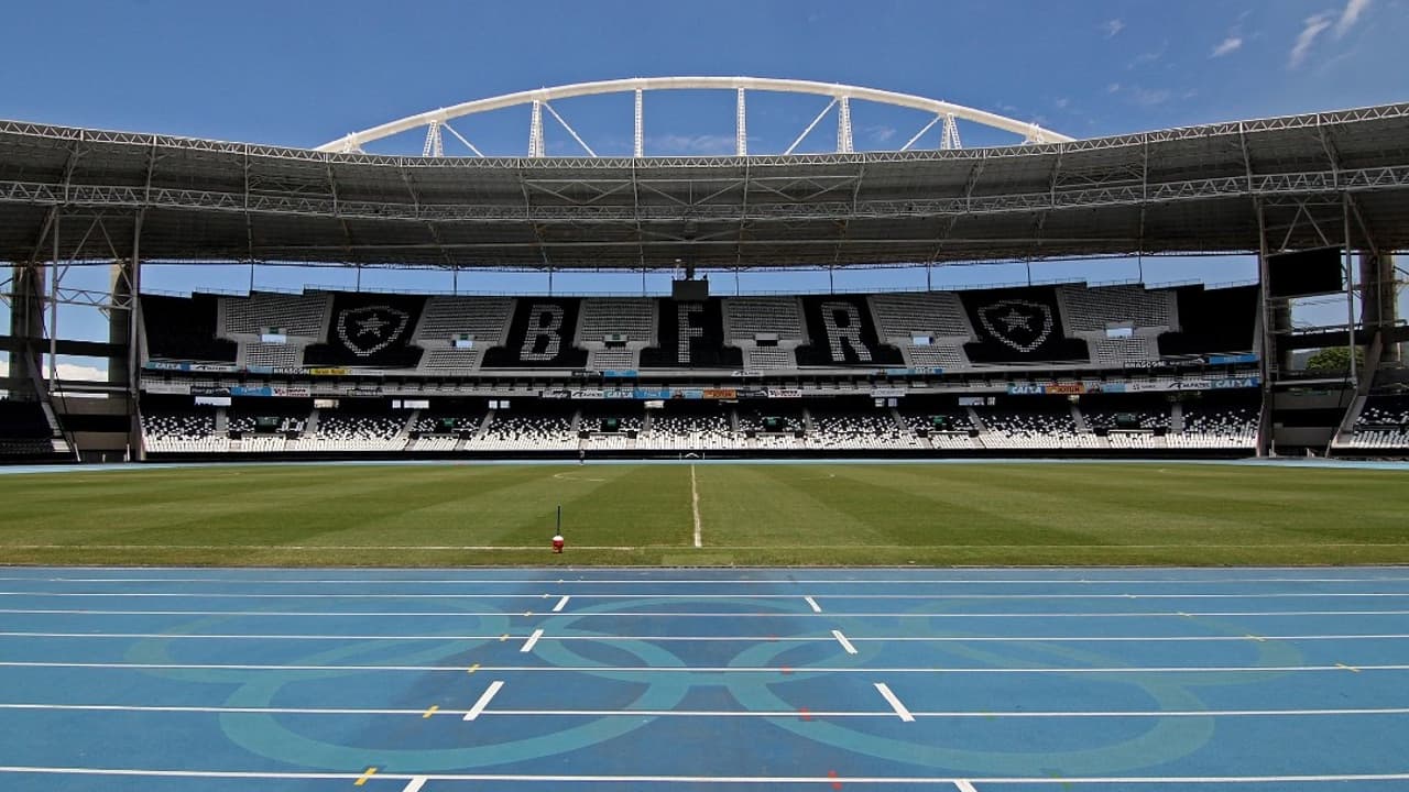 Quem veio?   Quem vai?   Veja como o Botafogo planeja no site