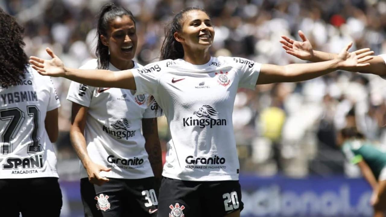 Corinthians Brabas venceu o Palmeiras por 8 a 0 e avançou à final feminina de Polytown