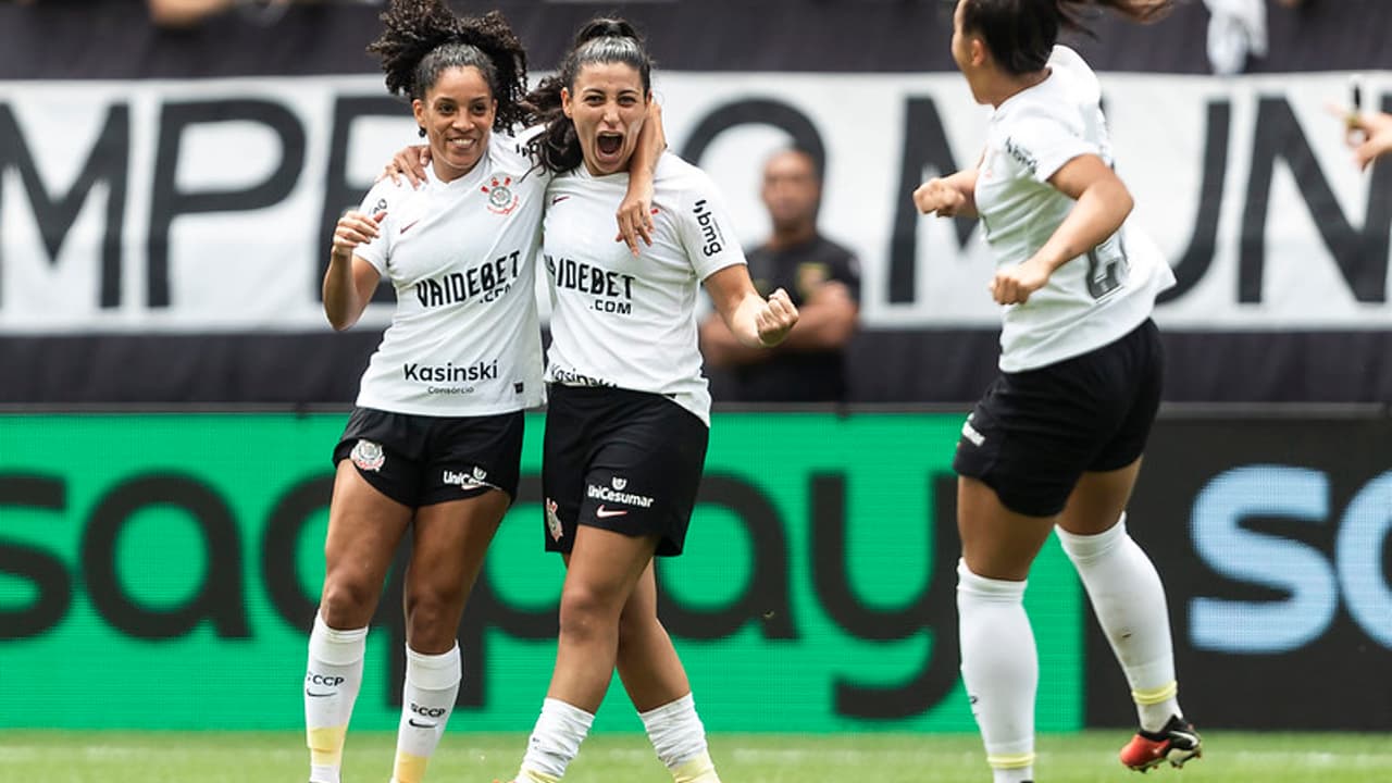 Corinthians é tricampeão da Supercopa do Brasil feminina após derrotar o Cruzeiro