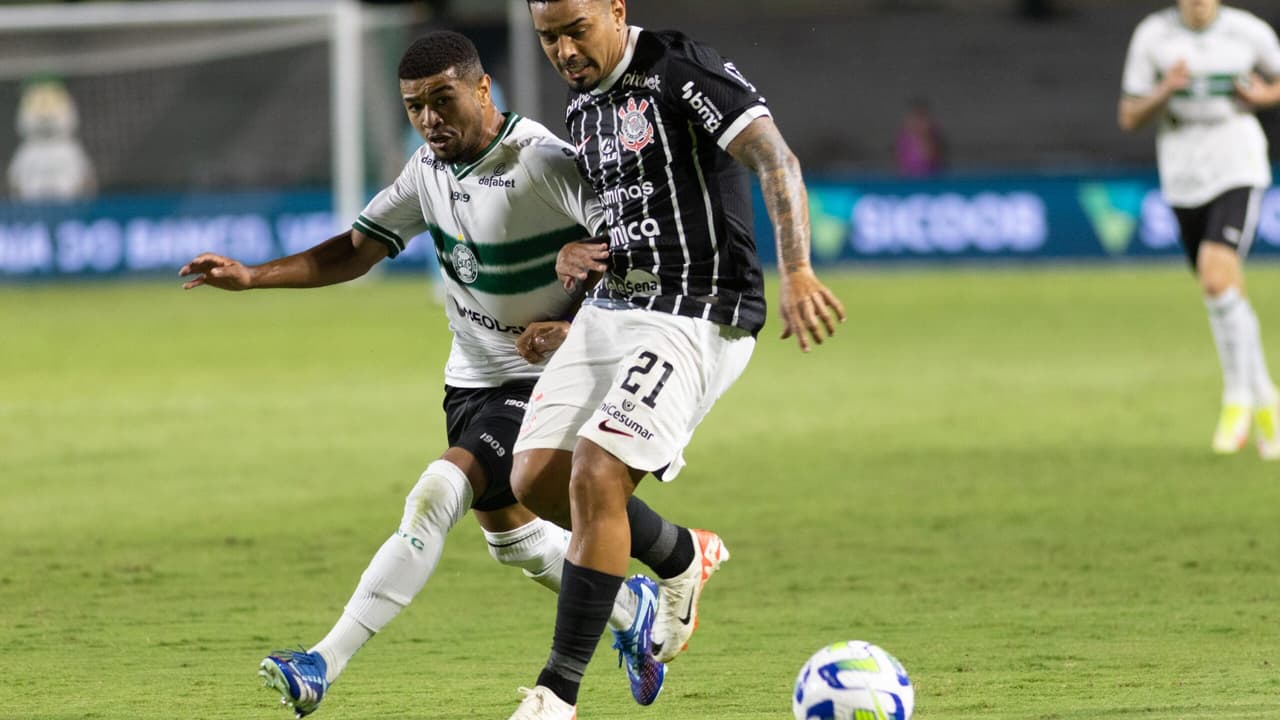 Meio-campista do Corinthians rompeu ligamento cruzado do joelho e ficou oito meses afastado dos gramados