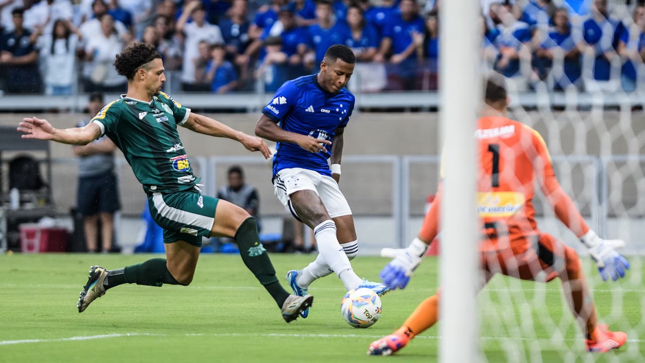 O Campeonato Mineiro tem semifinais definidas;   Cruzeiro confirma primeiro lugar no geral da competição