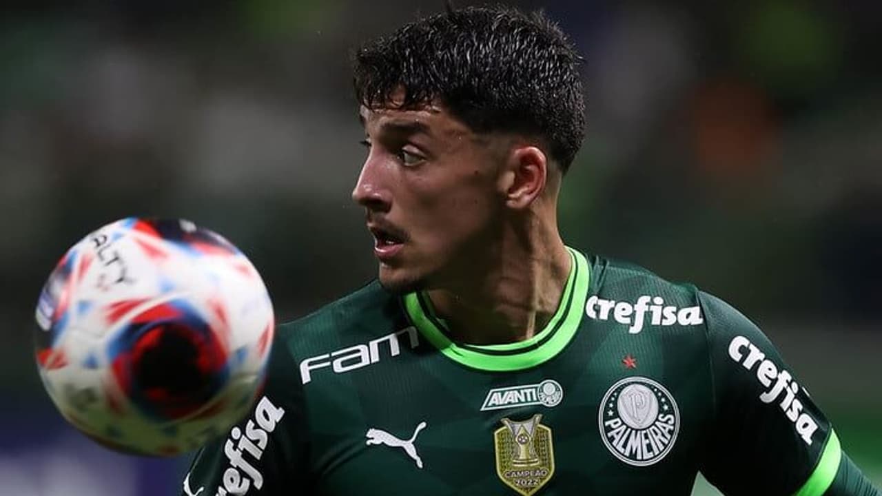 Palmeiras encerrou 2022 com quase R$ 90 milhões em dinheiro grátis para contratar jogadores