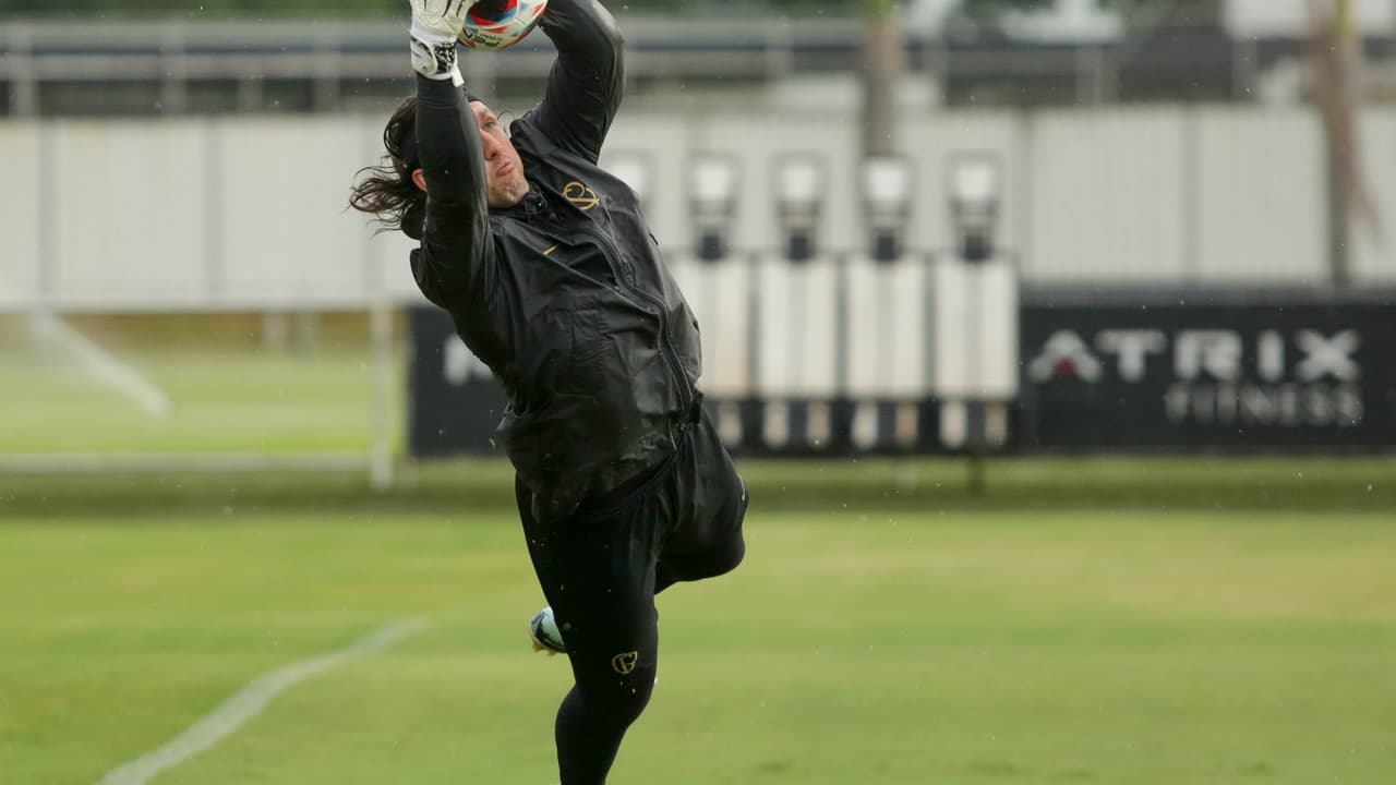 Escalação do Corinthians: Renato Augusto segue tratamento, time faz treino de pênalti antes da decisão