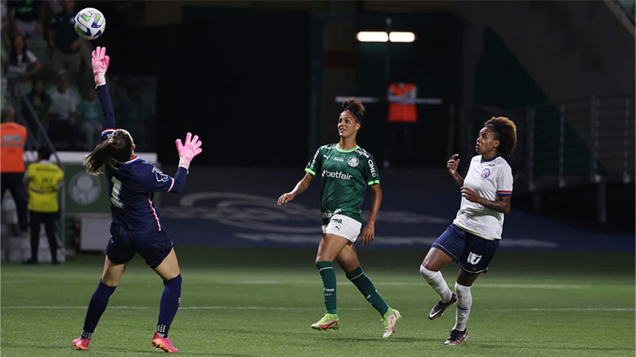 Com chance de marcar grande, Palmeiras vence o Bahia e lidera o Brasileirão Feminino