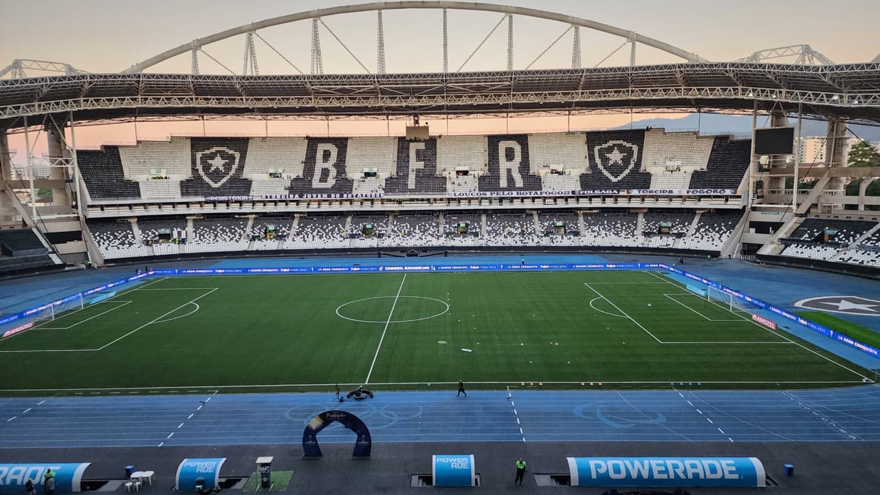 Em nota, Botafogo relatou poltronas quebradas e danos a equipamentos e banheiros do Nilton Santos em partida contra o Flamengo