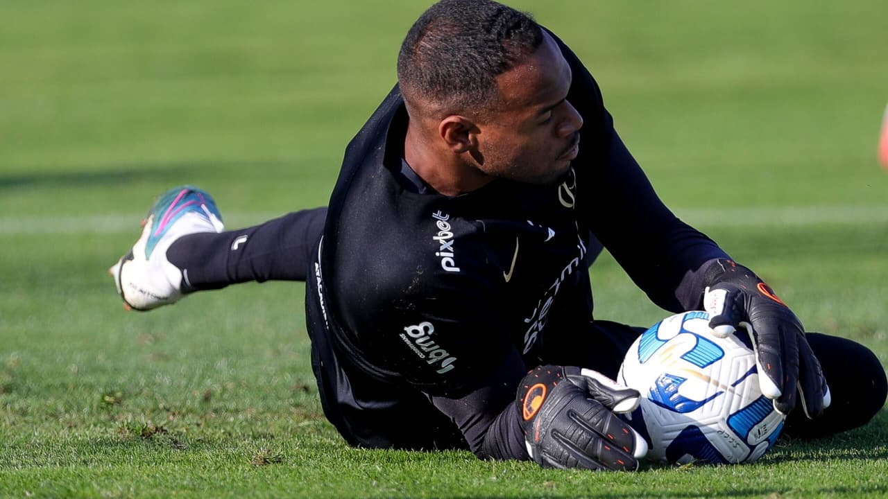 Cássio ou Carlos Miguel?   Goleiro reserva tem histórico positivo no gol pelo Corinthians