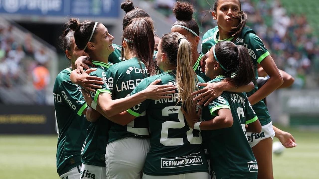 Palmeiras surge com vitória elástica em Brasília Feminino