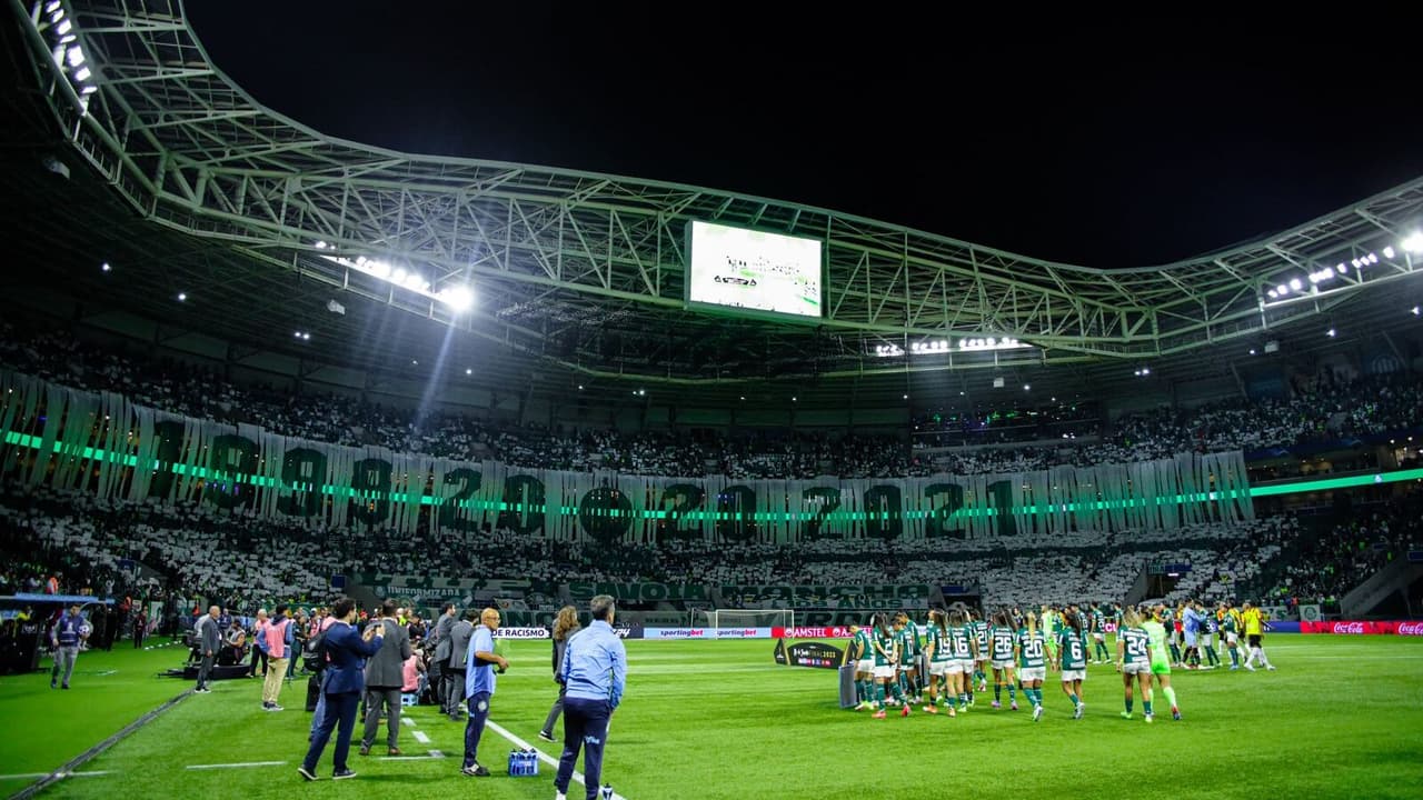 Abel Ferreira e Allianz Parque, o Palmeiras tem cartão para jogar na final do Paulistão.