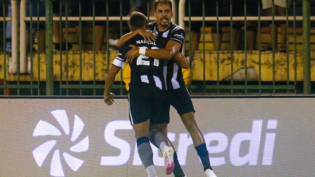 Com brilhantismo de Eduardo, Botafogo derrotou a Portuguesa e avançou à final da Taça Rio