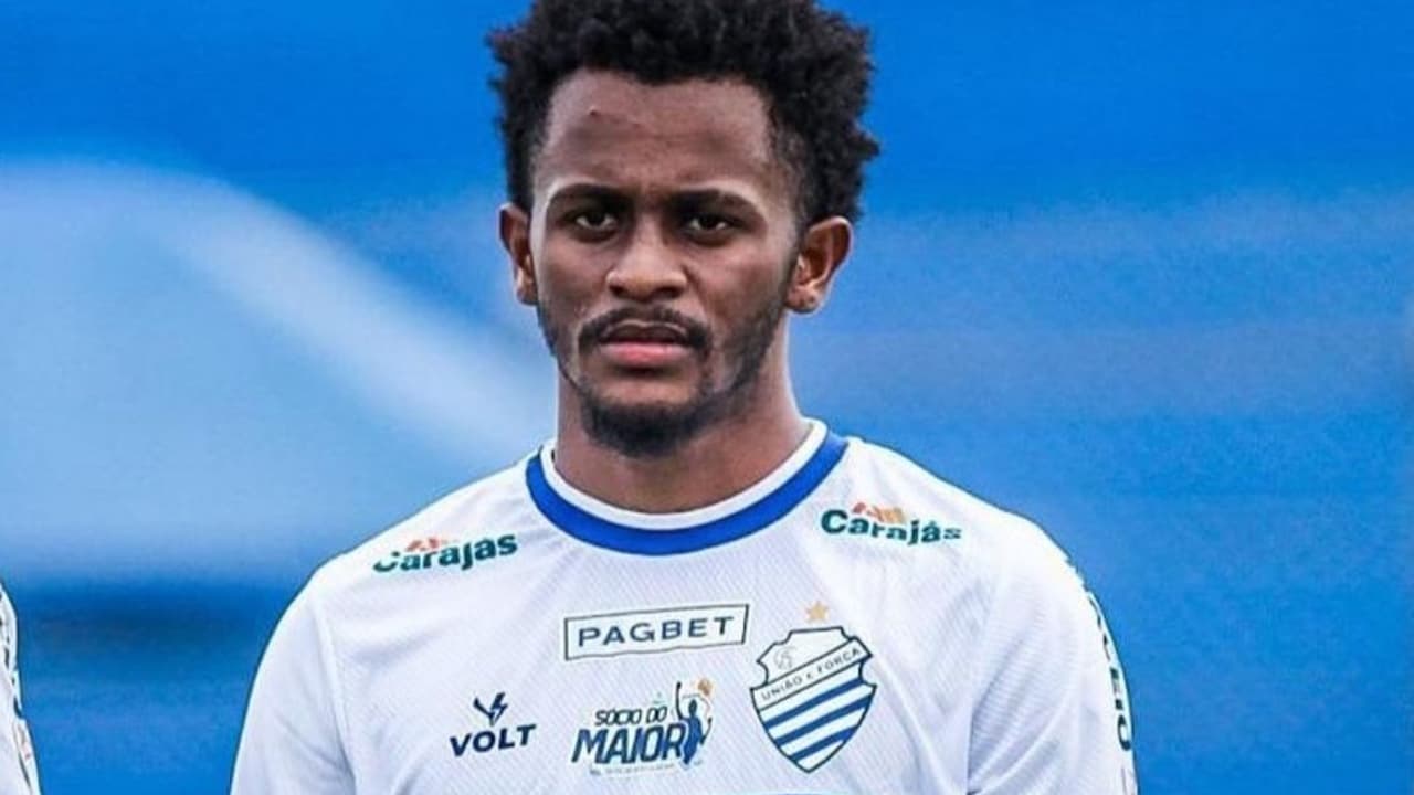 Dedé comemora primeiro gol pelo time profissional do CSA: ‘Vou lembrar para sempre’