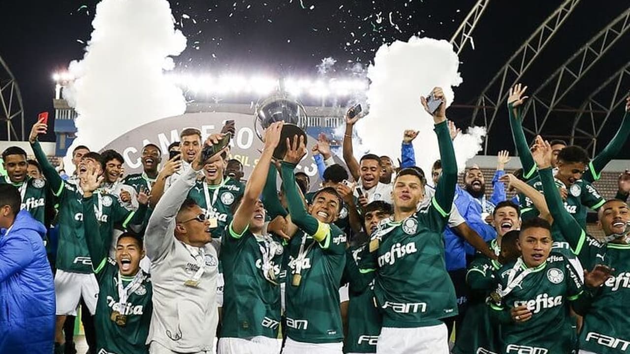 Você conhece todos eles?   Saiba quem são os jogadores sub-17 do Palmeiras e componha a chamada ‘Geração do Bilhão’