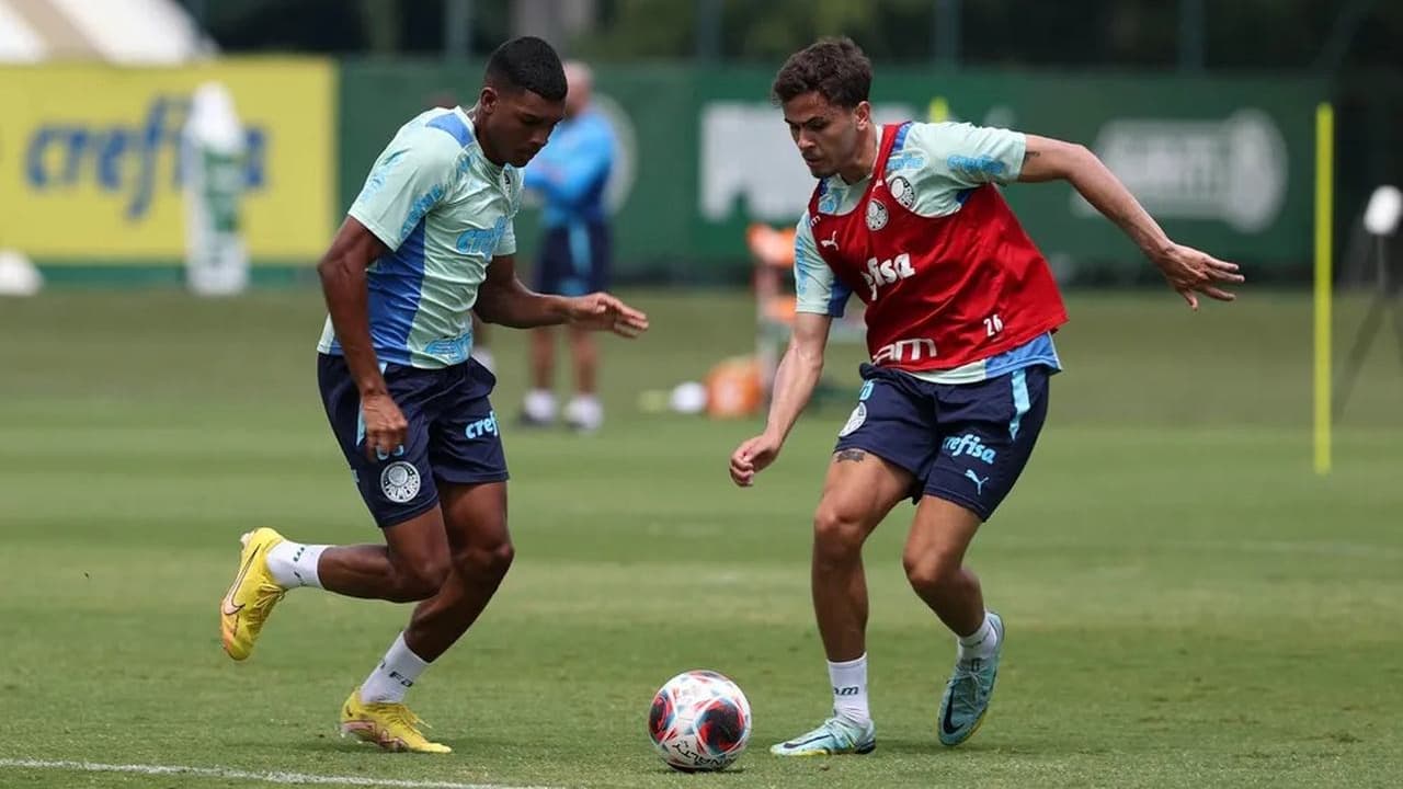 Dupla treinou com o elenco principal do Palmeiras e foi afastado dos jogos pelo Sub-20