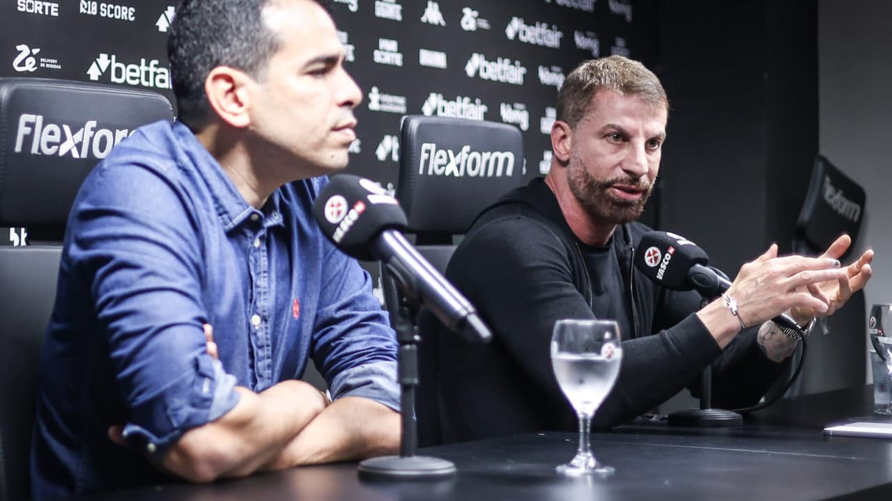 Janela, empréstimo, novo treinador e mais: aqui está tudo o que Pedrinho falou na coletiva de imprensa do Vasco