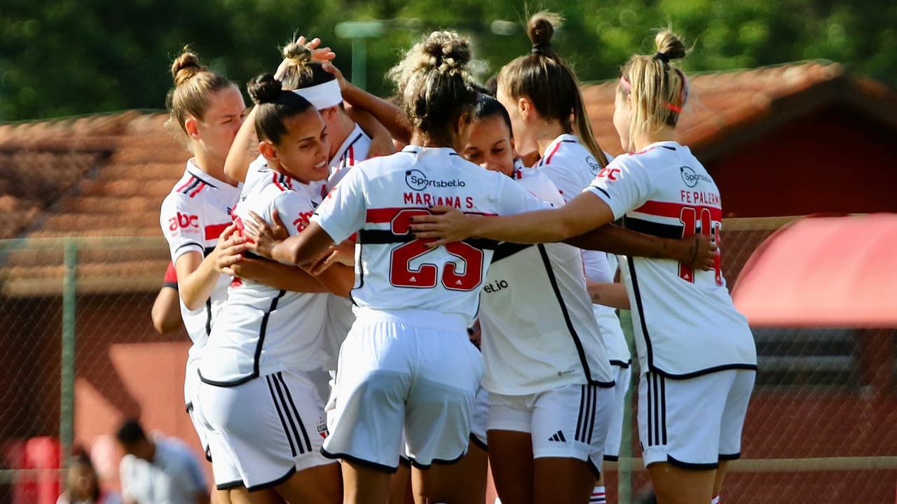 São Paulo vence o Atlético-PR e segue na briga para avançar de fase no Brasileiro Feminino