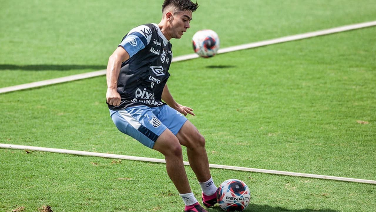 Escalação do Santos: Sem Soteldo, Daniel Ruiz é favorito para ocupar vaga no ataque