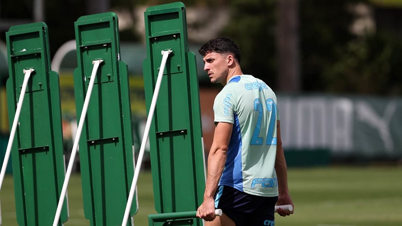 De volta ao time titular do Palmeiras, Piqueraz foi convidado a ‘pés no chão’ contra o Tombens na Copa do Brasil.