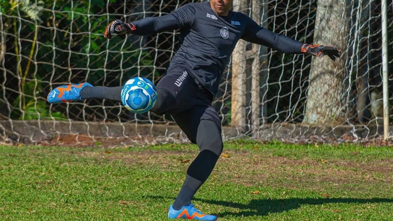 Sidão se prepara para sua 21ª temporada como profissional