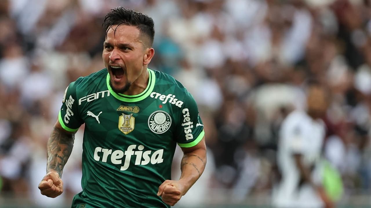 O Palmeiras pode ter pela primeira vez uma formação de ataque desenhada para 2023.