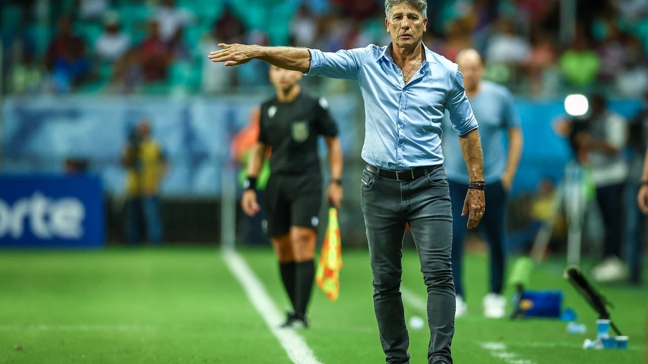 Bahia x Grêmio: Renato Gaúcho se aposenta de campo, dividindo opiniões na web