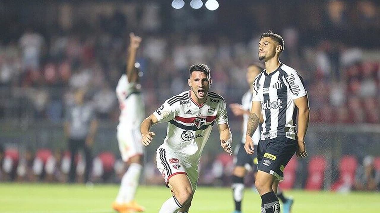 continuar?   O São Paulo tem uma grande vantagem sobre o Santos em sua última partida no Morumbi.